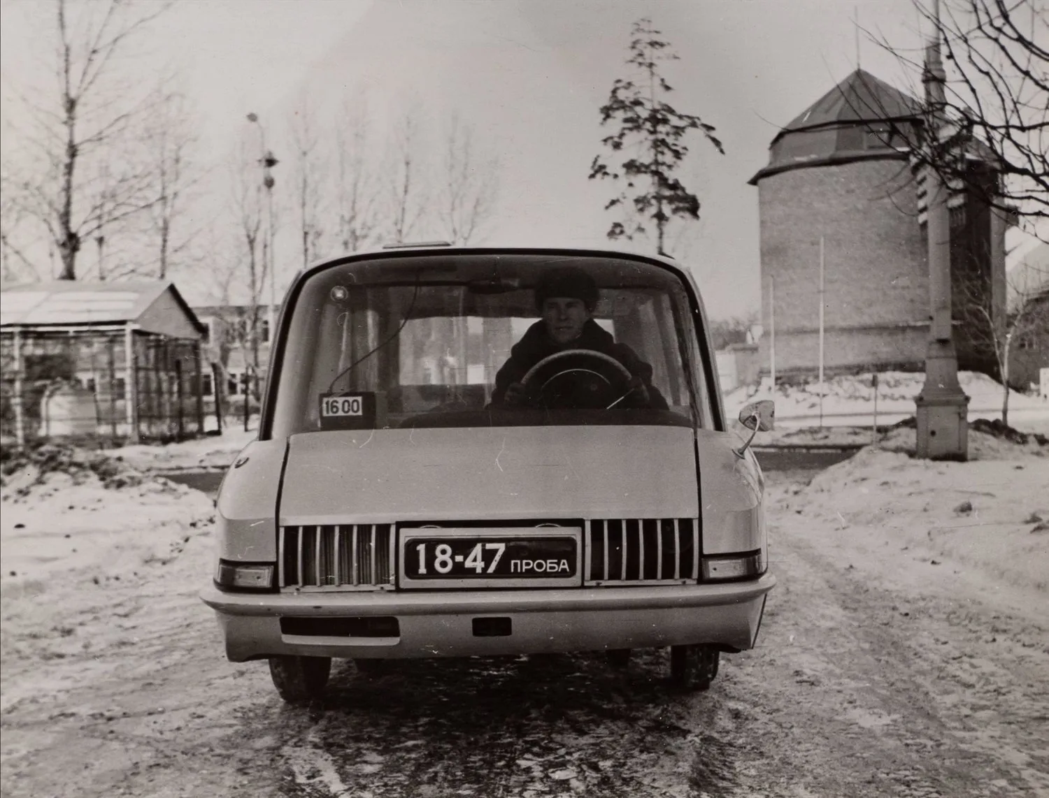 25 фотографий разработки и опытного образца такси ВНИИТЭ. 1960-е годы. Журнал «Техническая эстетика» (1966. №1) со статьёй о такси ВНИИТЭ. — фото 4