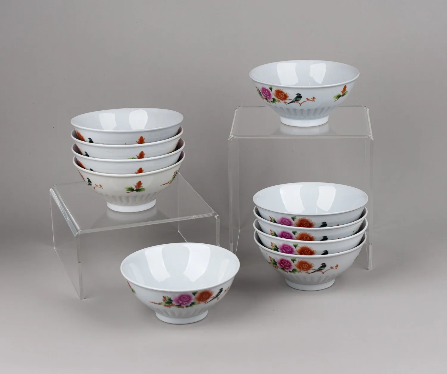 Десять пиал с цветочным узором. Китай, мануфактура Jiangxi Jingdezhen Min Ci 3 Hao Cai, 1950-1960-е годы. — фото 1