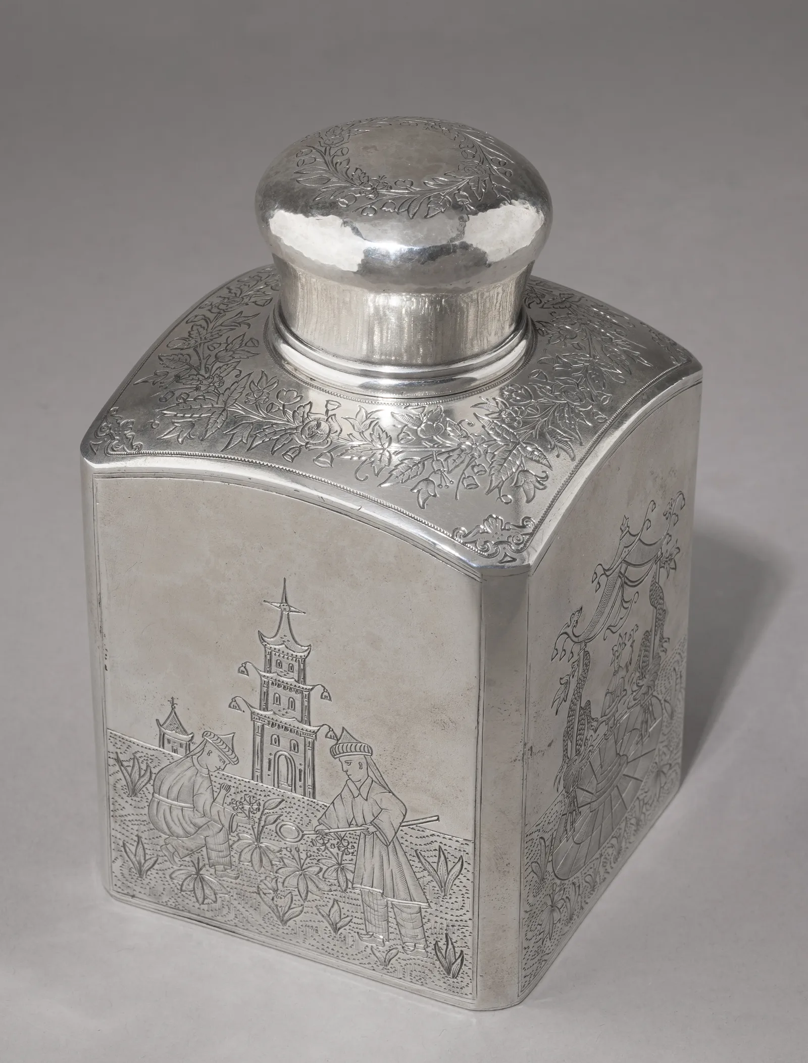 Чайница в стиле шинуазри. Россия, Москва, мастерская Семена Казакова, 1898 год. — фото 1