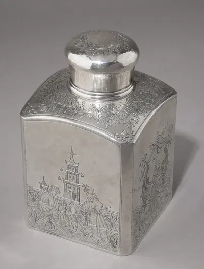 Чайница в стиле шинуазри. Россия, Москва, мастерская Семена Казакова, 1898 год.