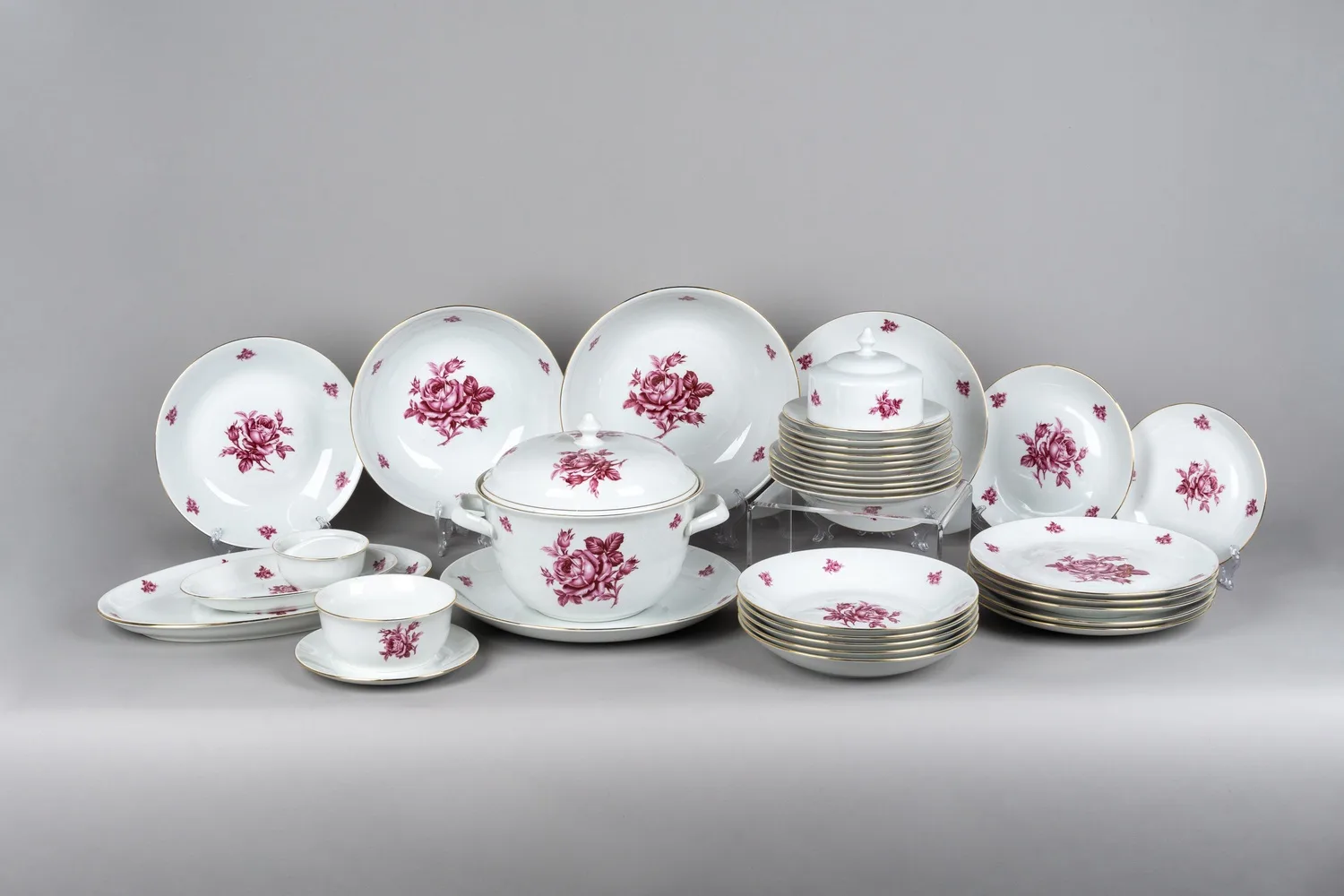 Сервиз с изображением роз. Чехия, фирма Bohemia Made in Czechoslovakia, 1950-60-е гг. — фото 1