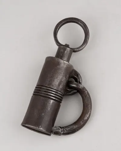 Большой амбарный винтовой замок с ключом. Россия, 1900-е