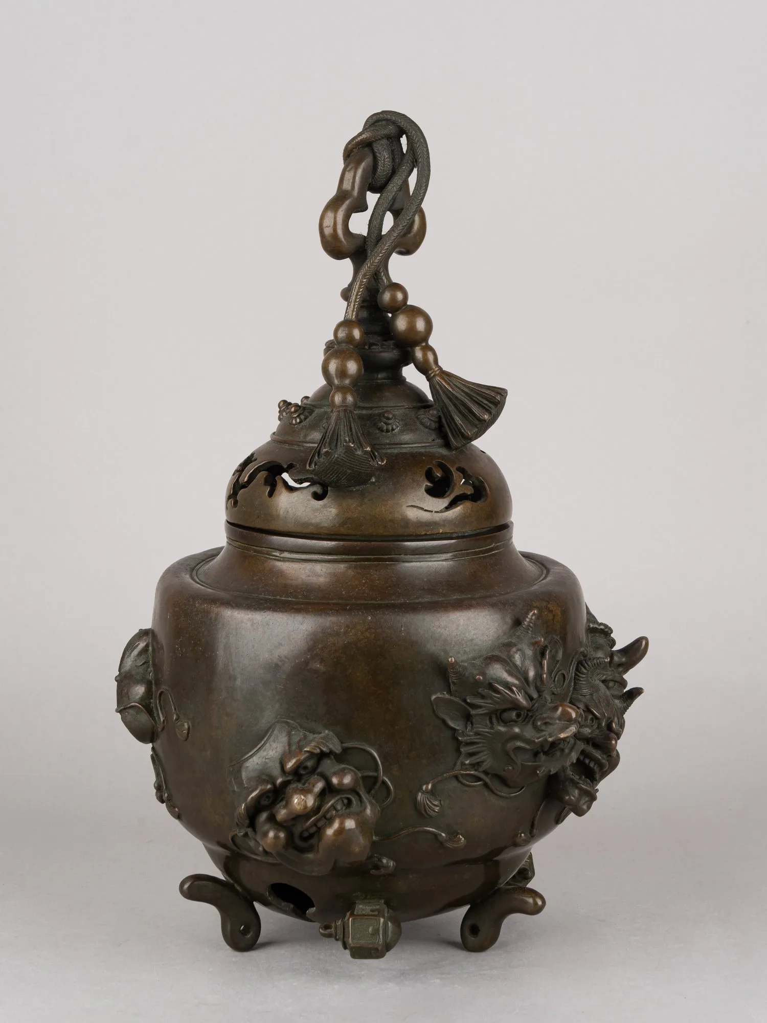 Бронзовая курильница в форме колокольчика Судзу. Япония, 1868–1912 (эпоха Мэйдзи). — фото 3