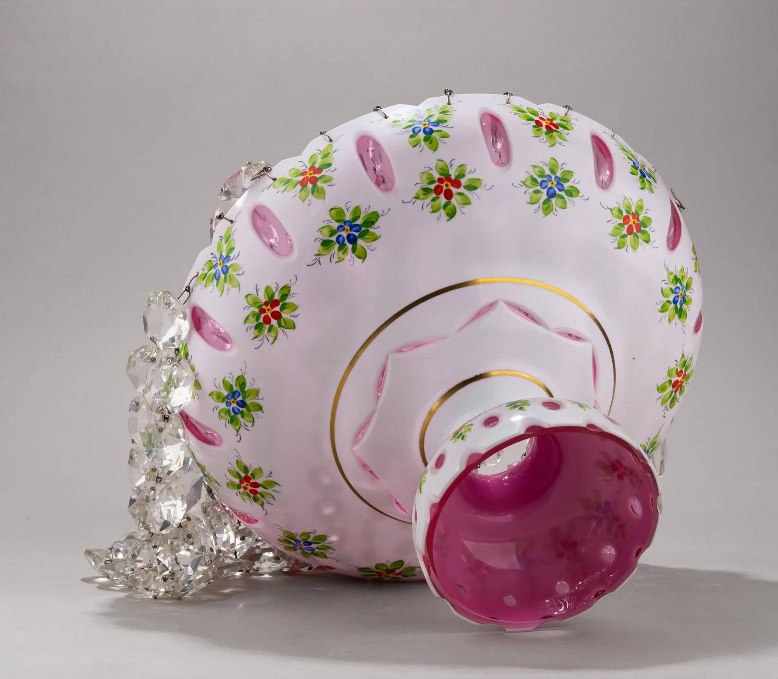 Люстра цветного стекла с хрустальными подвесками. Чехословакия, 1950-60-е годы. — фото 2