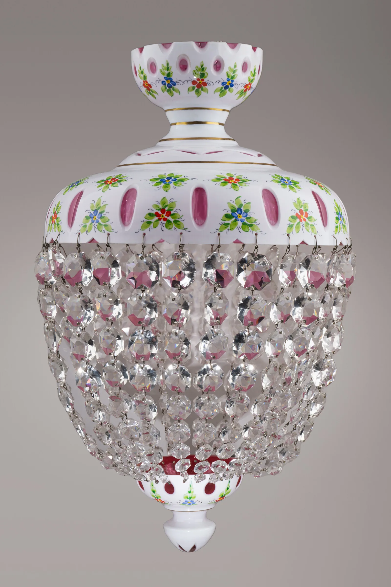 Люстра цветного стекла с хрустальными подвесками. Чехословакия, 1950-60-е годы. — фото 1
