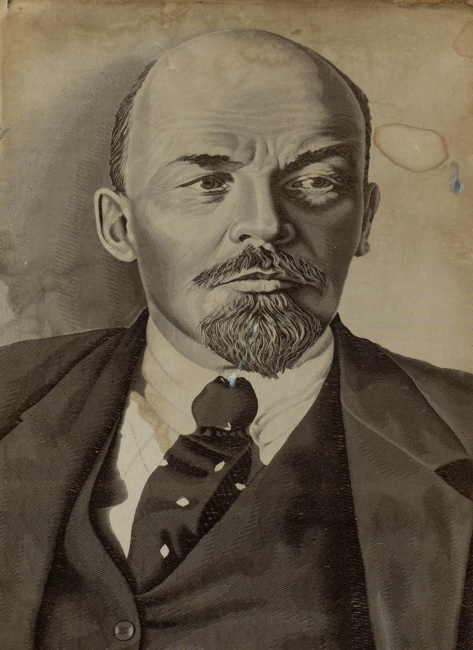 Вышивка «Портрет Ленина». СССР, Москва, Шелкоткацкая ф-ка "Красная Роза", 1924 г. — фото 2