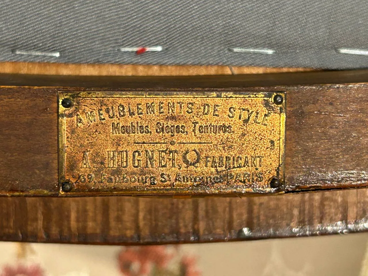 Шесть стульев красного дерева. Франция, Париж, фабрика Александра Унье (А. Hugnet). Конец XIX века. — фото 6