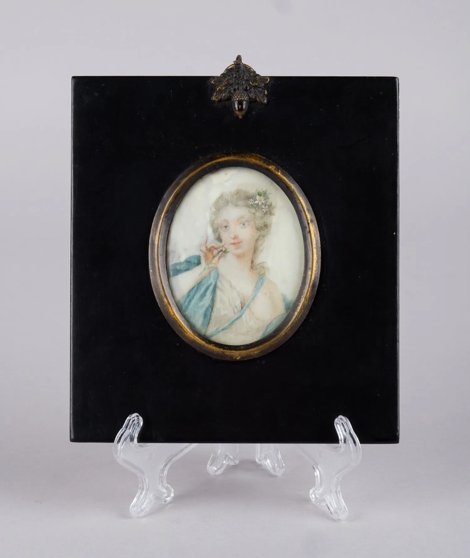 Миниатюрный портрет «Девушка с цветами». Франция, 1780 - 1790-е годы. — фото 1