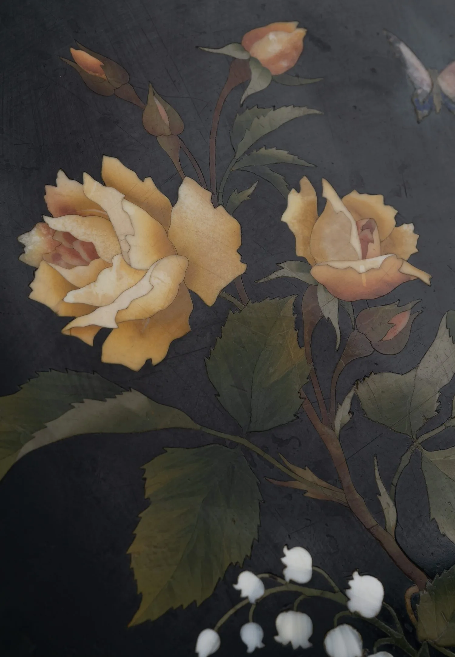 (Pietra dura) Панно с флорентийской мозаикой «Ландыш и роза». Италия, Флоренция, вторая половина XIX века. — фото 3
