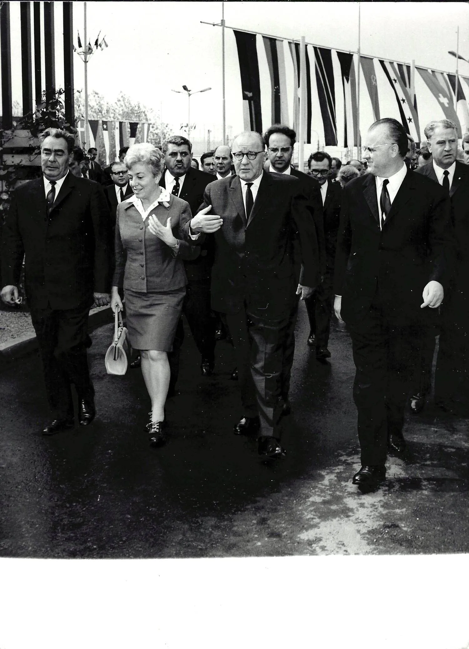 Фотография «Леонид Ильич Брежнев и Янош Кадар». Вторая половина 1960-х годов. — фото 1