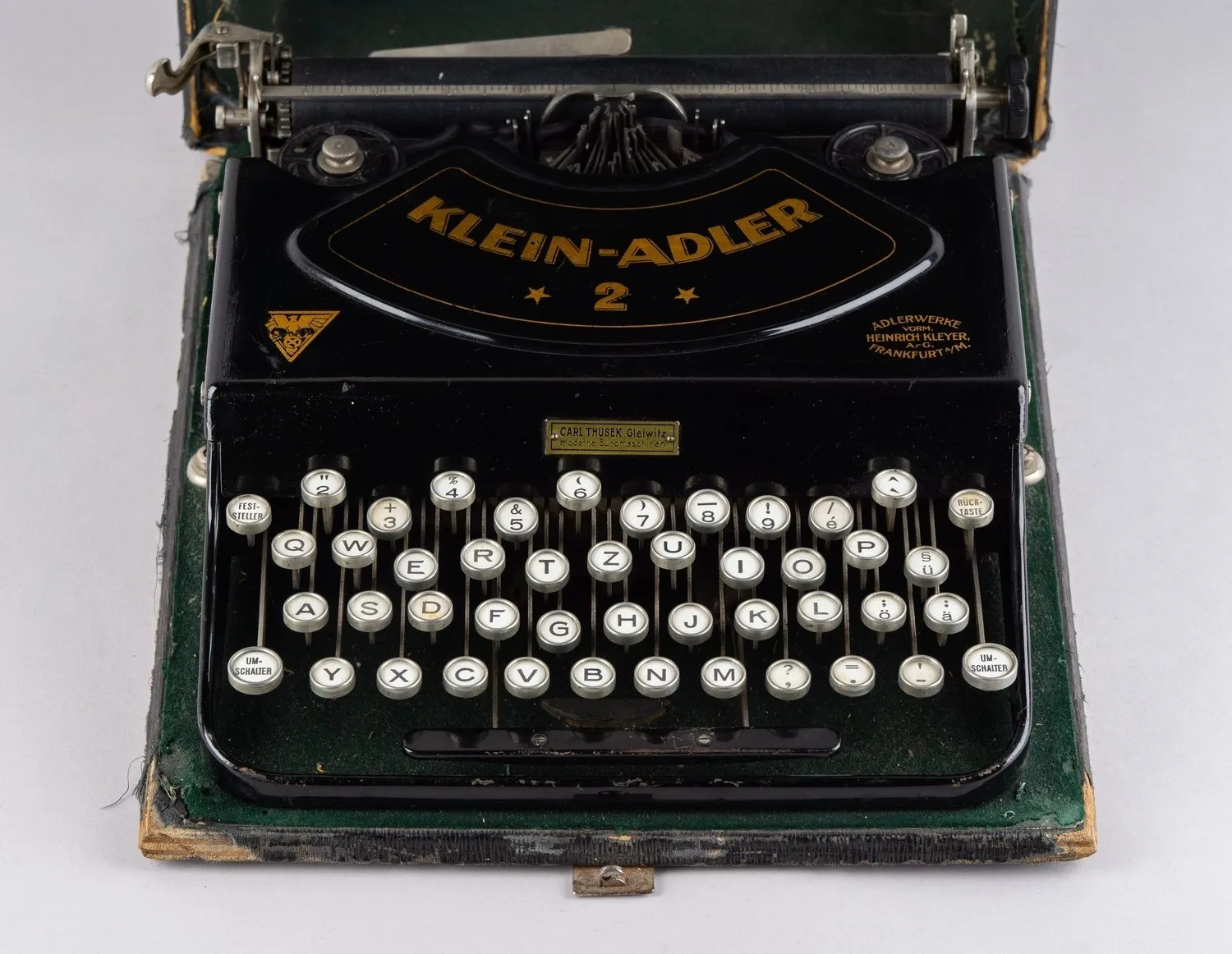 Машинка печатная портативная «Klein-Adler 2», Германия, 1930-е годы. — фото 1