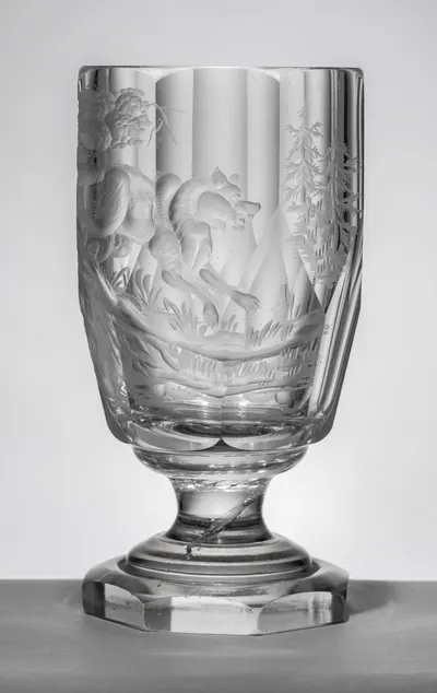Бокал с изображением волка. Богемия, фирма Moser(?), вторая половина XIX века.