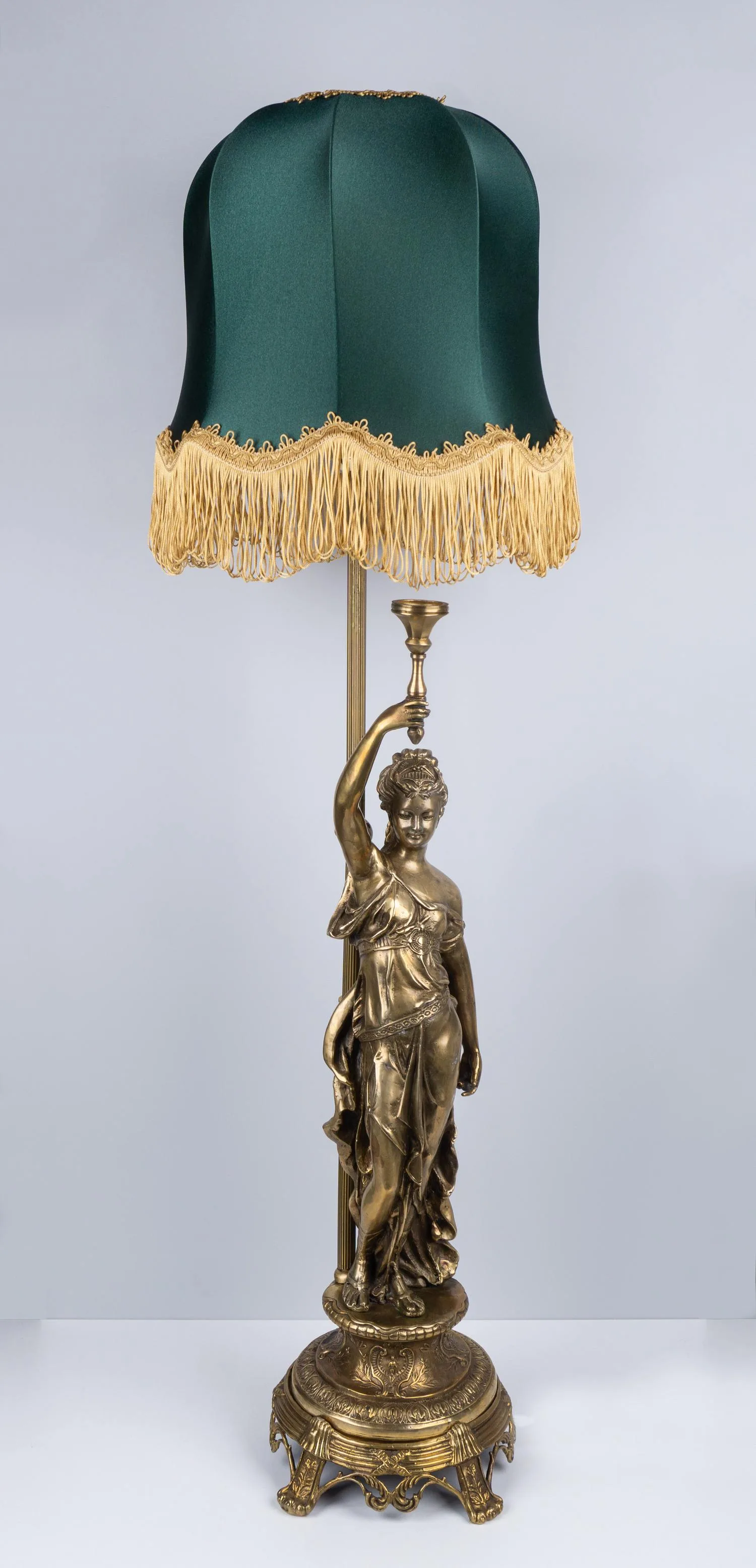 Лампа «Девушка с факелом». Франция, 1900 - 1914 годы. — фото 1