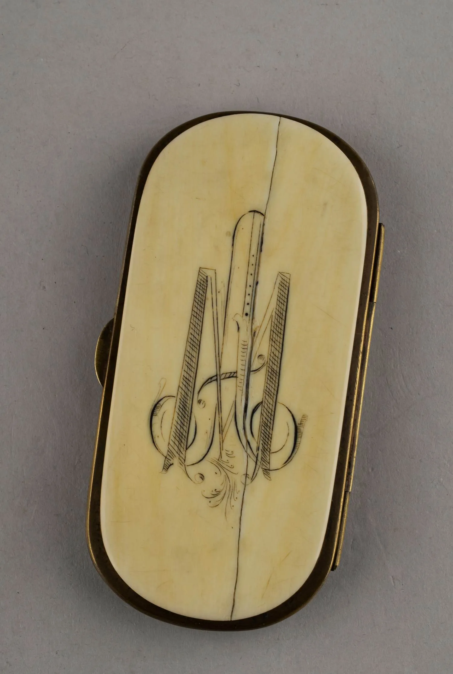 Костяной футляр. Россия, последняя треть XIX века. — фото 3