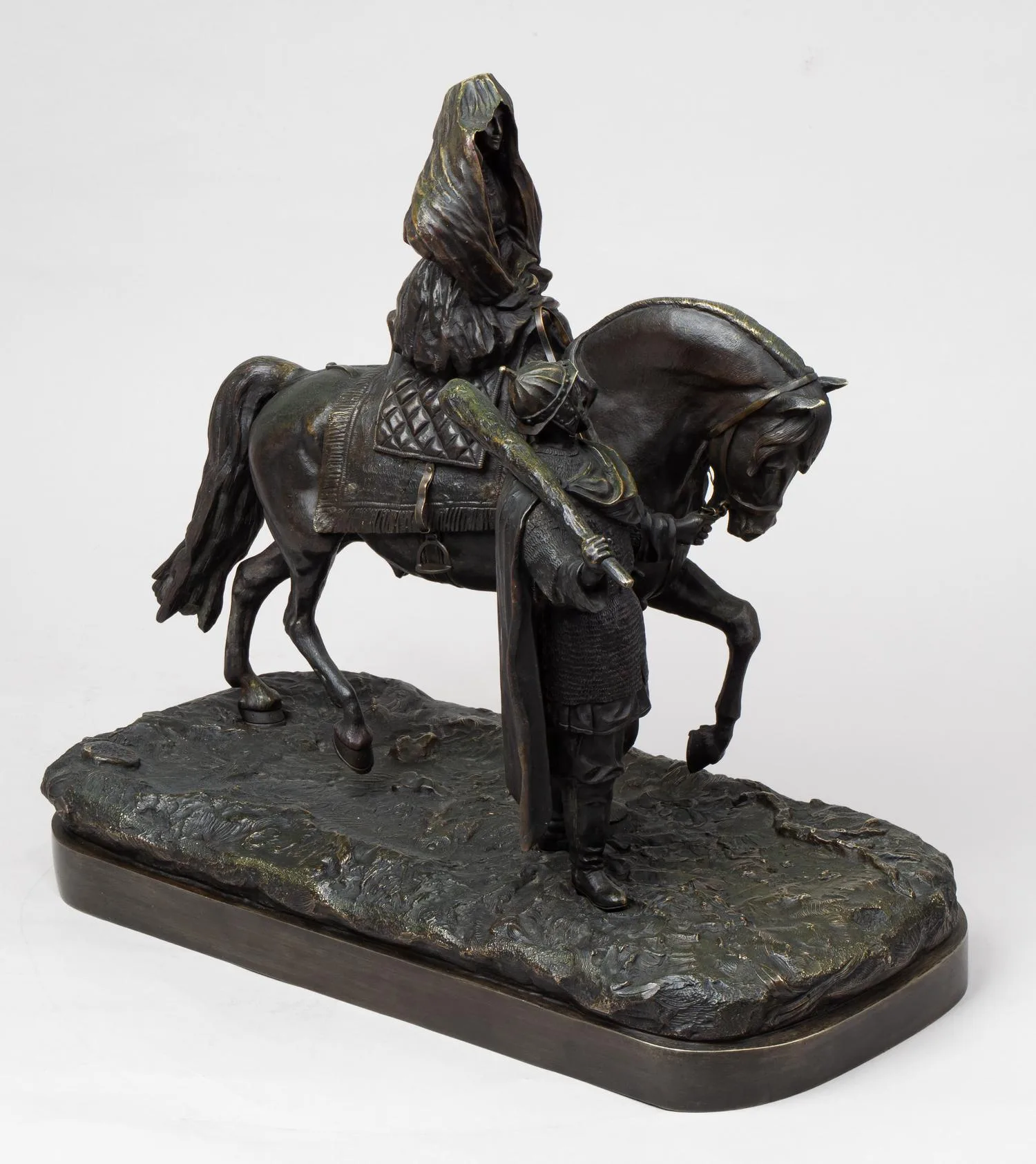 (С экспертизой. Напс) Скульптура кабинетная «Богатырь Дунай Иванович и Опракса-королевична». Россия, скульптор E.И. Напс 1881, литье фабрики К.Ф. Верфеля (?), 1880-е гг. — фото 7