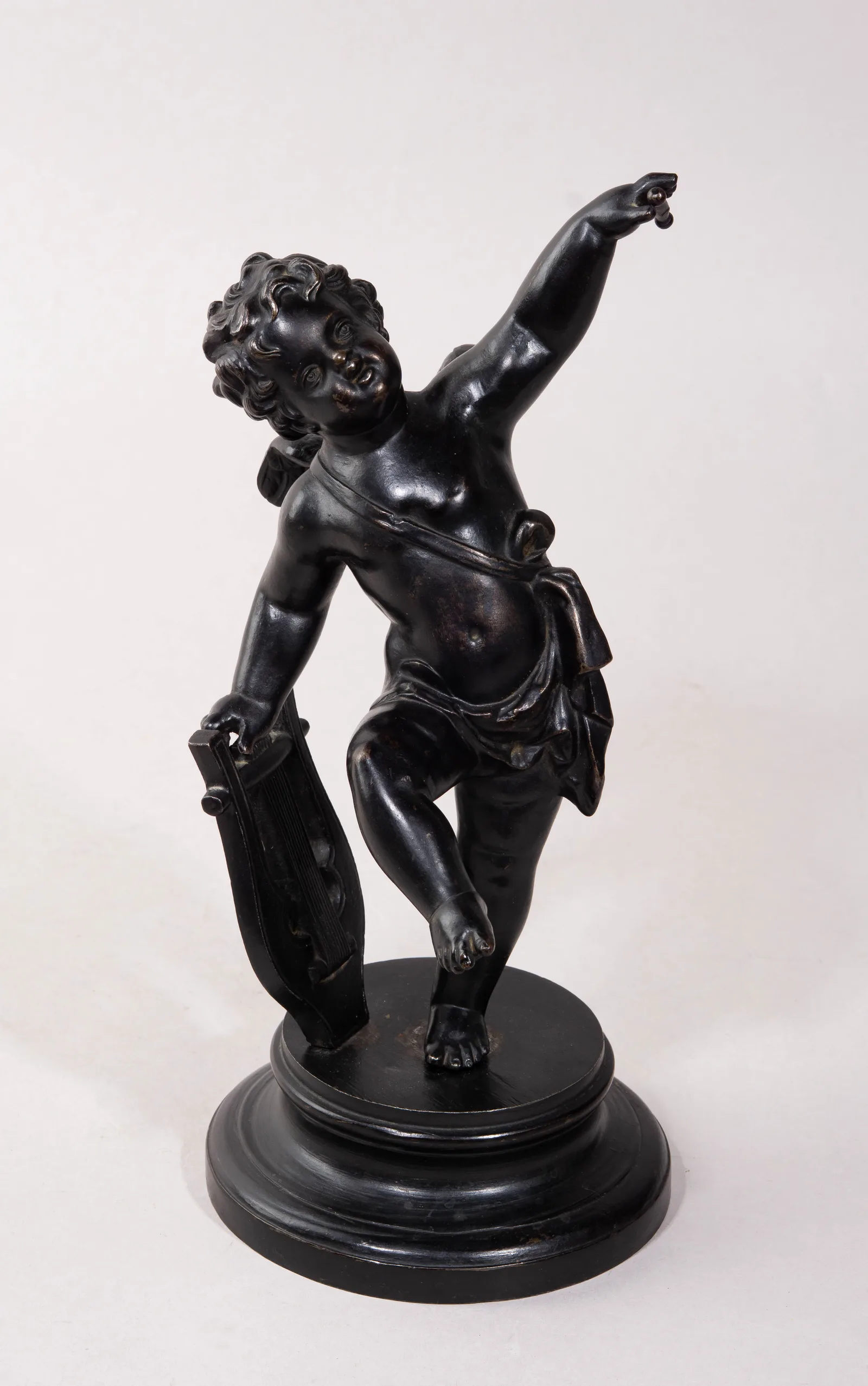 (Куса) Скульптура "Амур с лирой". Россия, Кусинский завод, 1883-1919 годы. — фото 3
