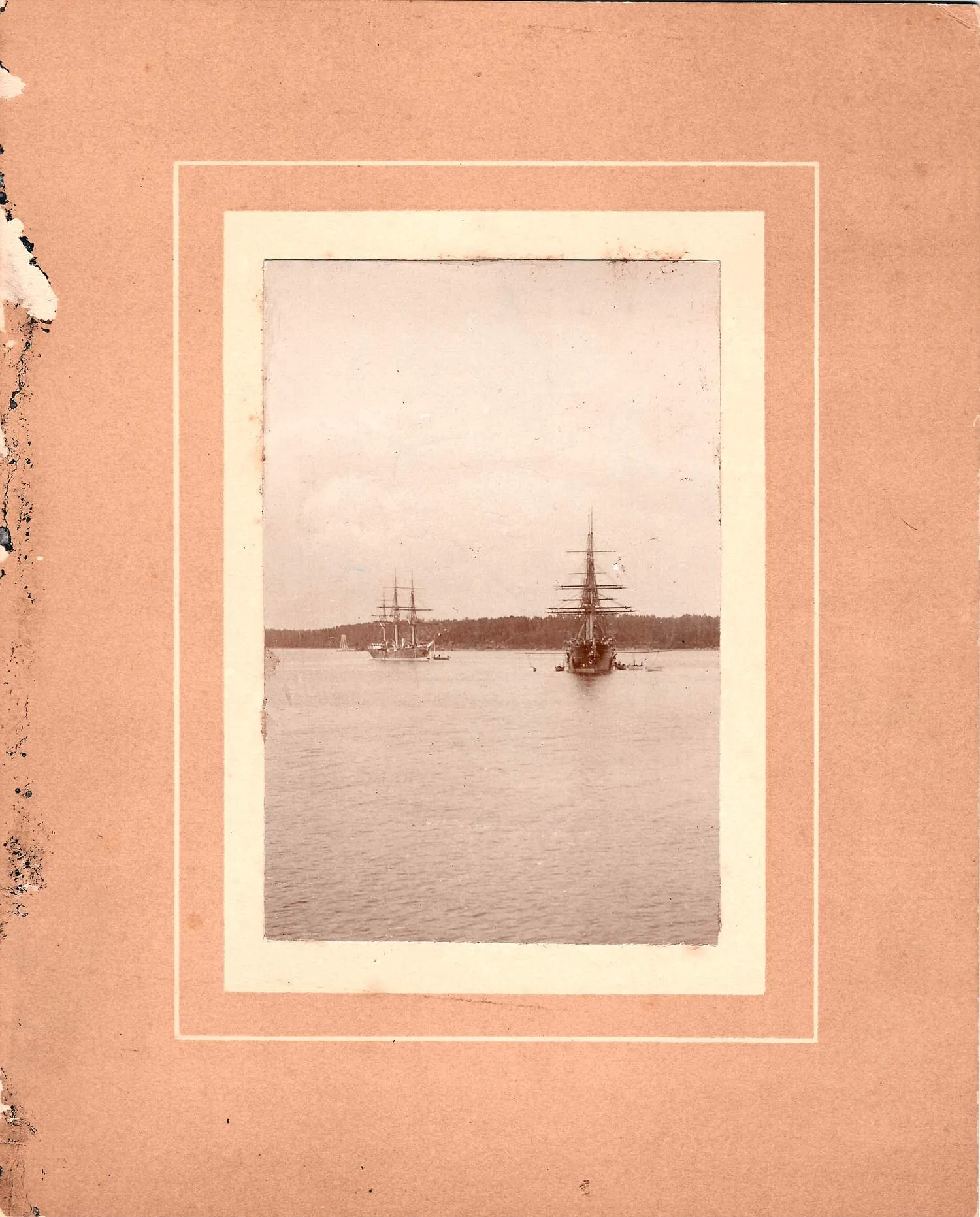 Фотография «Учебные суда «Воин» и «Моряк» на Роченсальмском рейде» 1 июля 1895 года». — фото 1
