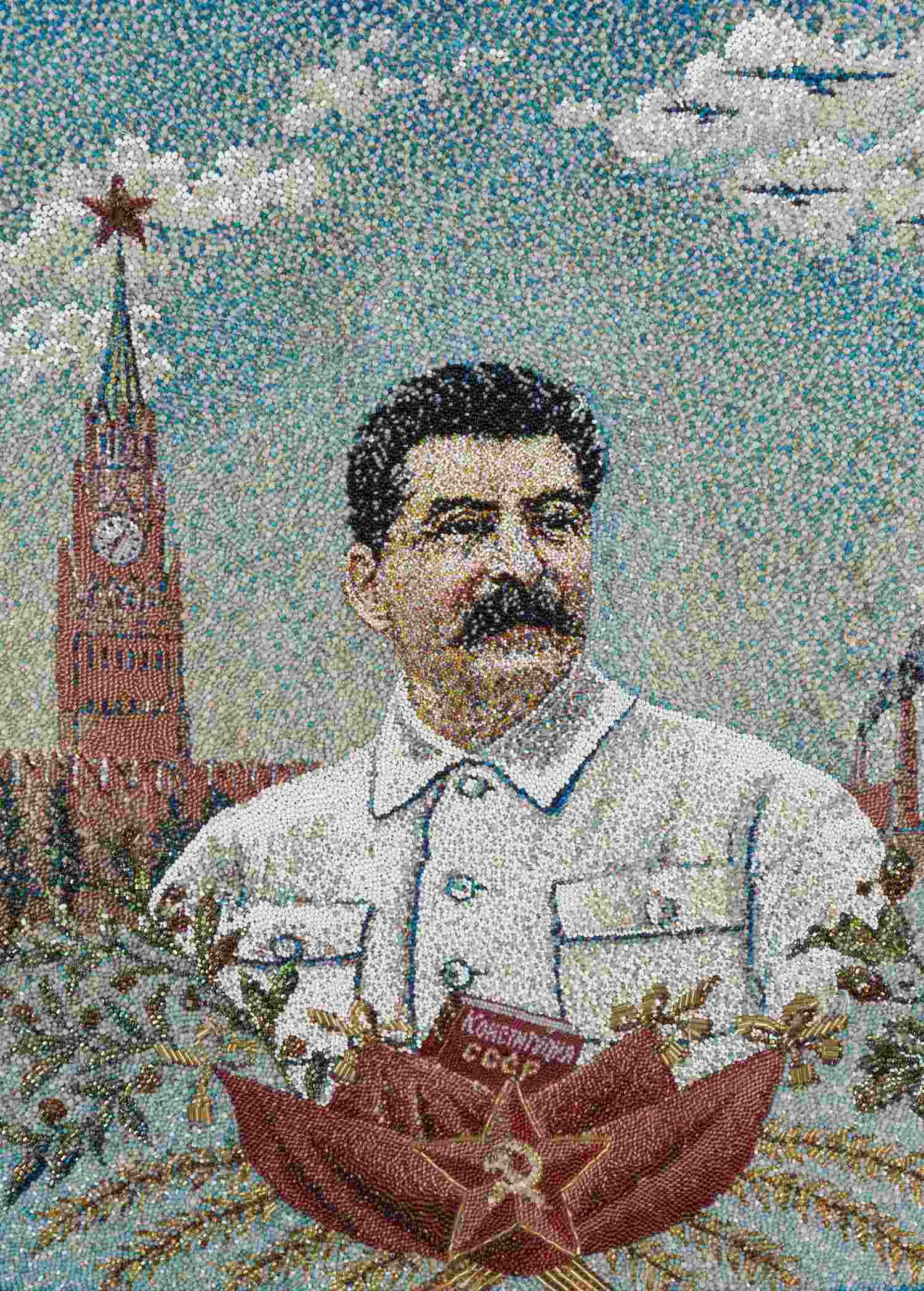 (Подарок Сталину) Бисерная вышивка "И.В. Сталин". СССР, мастер художественной вышивки Е.С. Очеретная, 1940. — фото 3