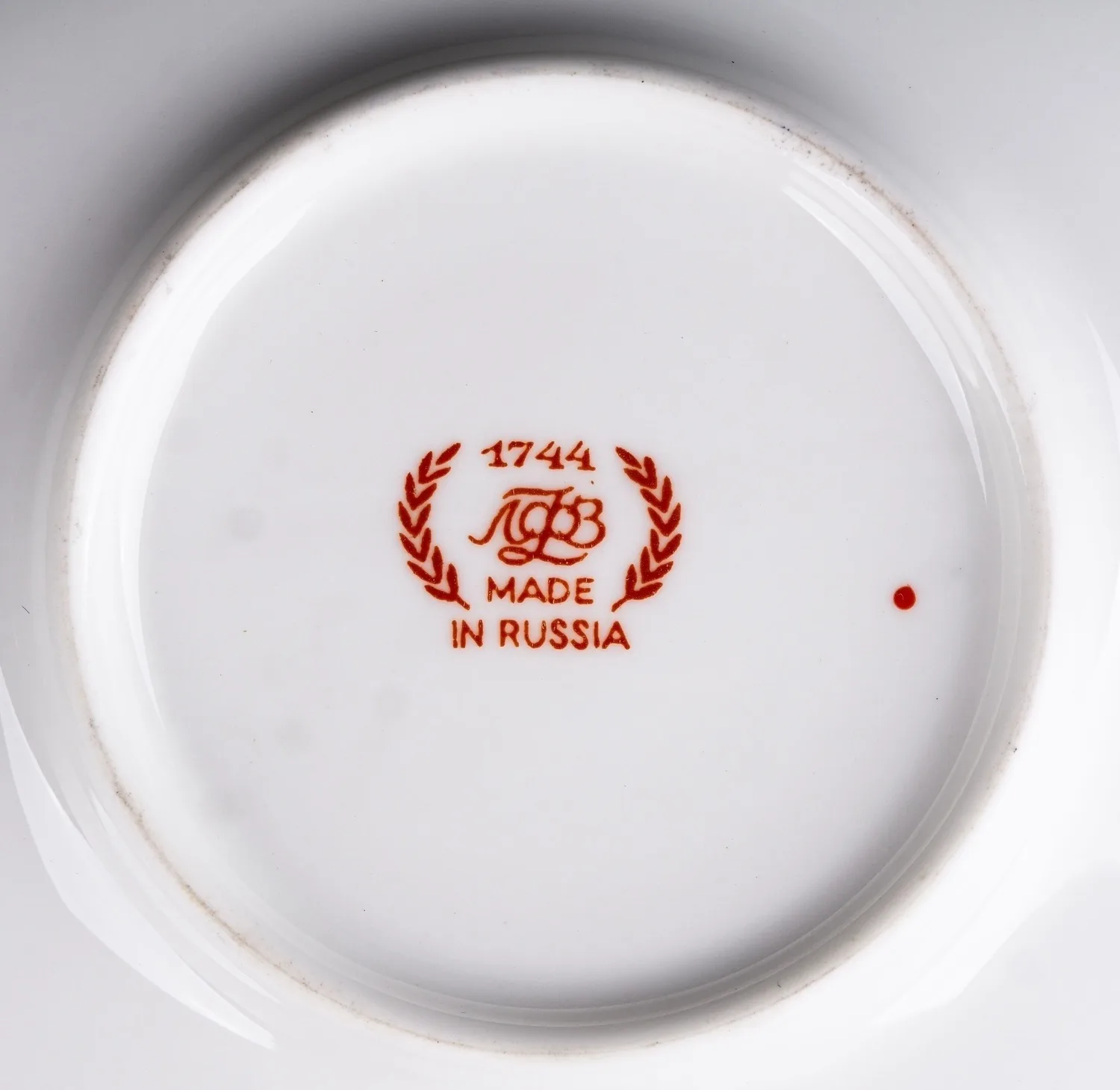 Шесть чайных пар с изображениями по мотивам рисунков И.Я. Билибина. Россия, Ленинградский фарфоровый завод, 1990-е годы. — фото 5