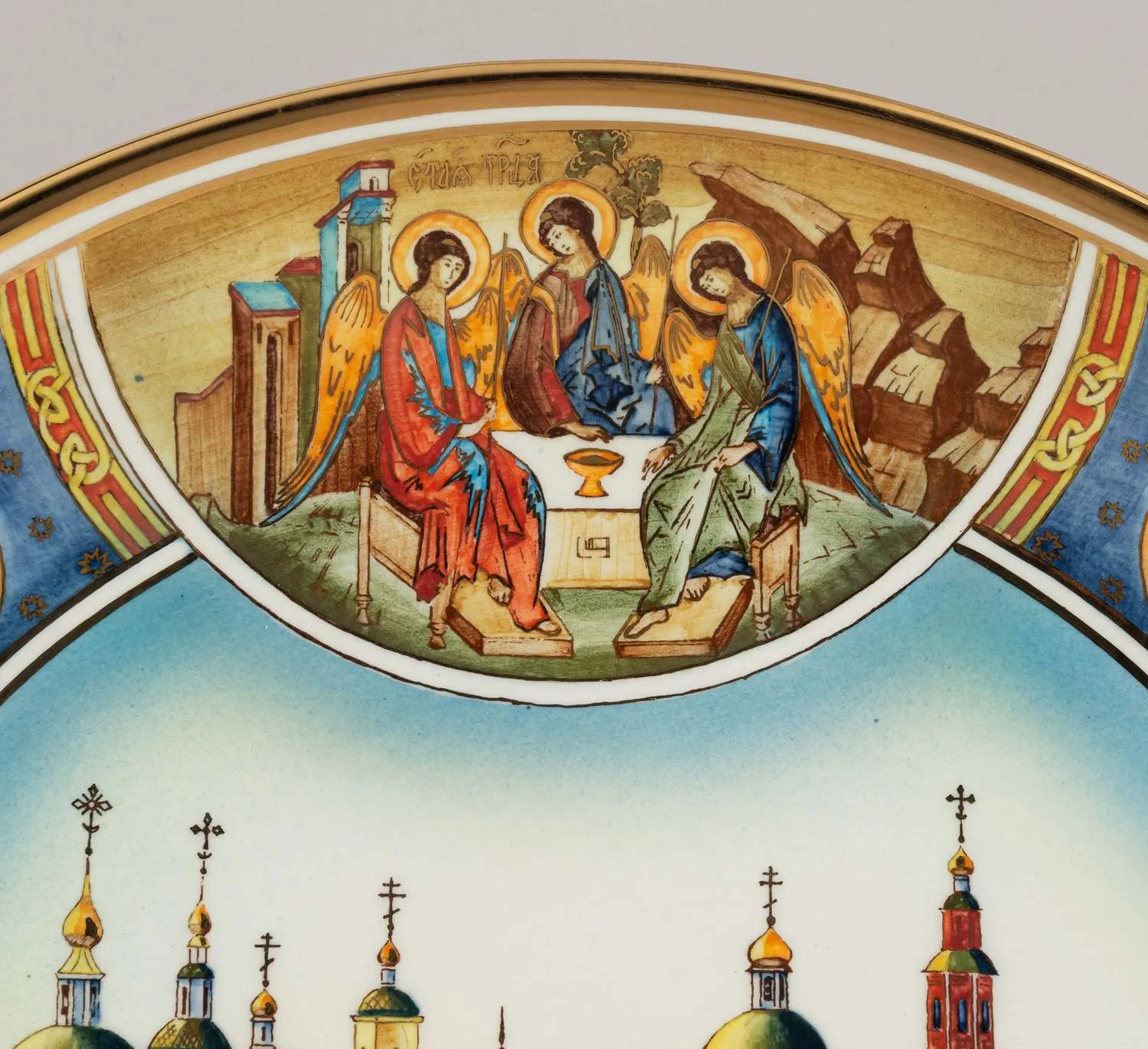 Декоративное блюдо с изображением Даниловского монастыря, из серии "850 лет Москве". Россия, Конаково, Автор - А.А. Казанков, 1997 год. — фото 3