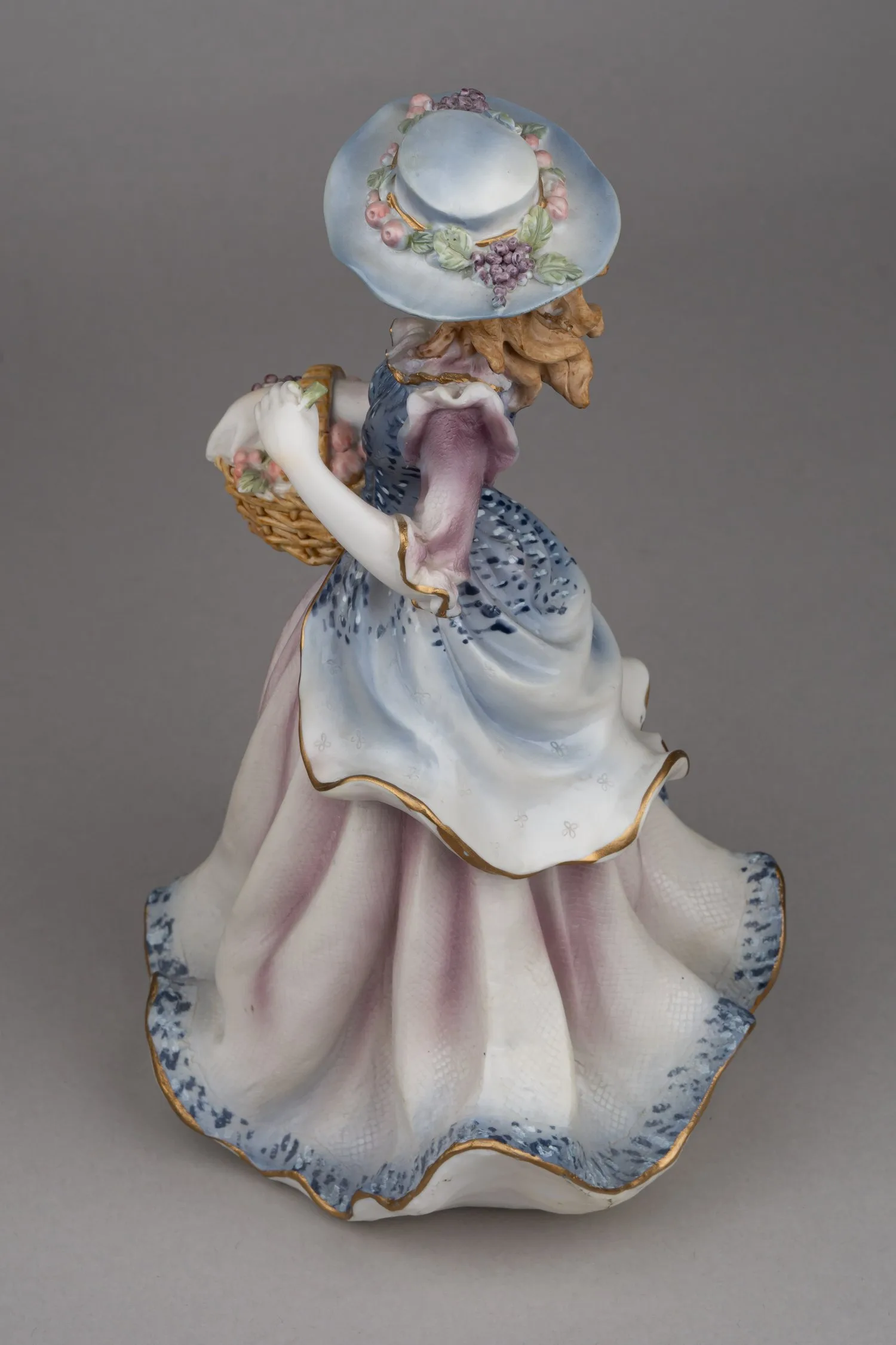 Кукла «Дама с фруктами, аллегория Лета». Великобритания, фирма Enesco, серия «New Wish Collection», 2006 г. — фото 3