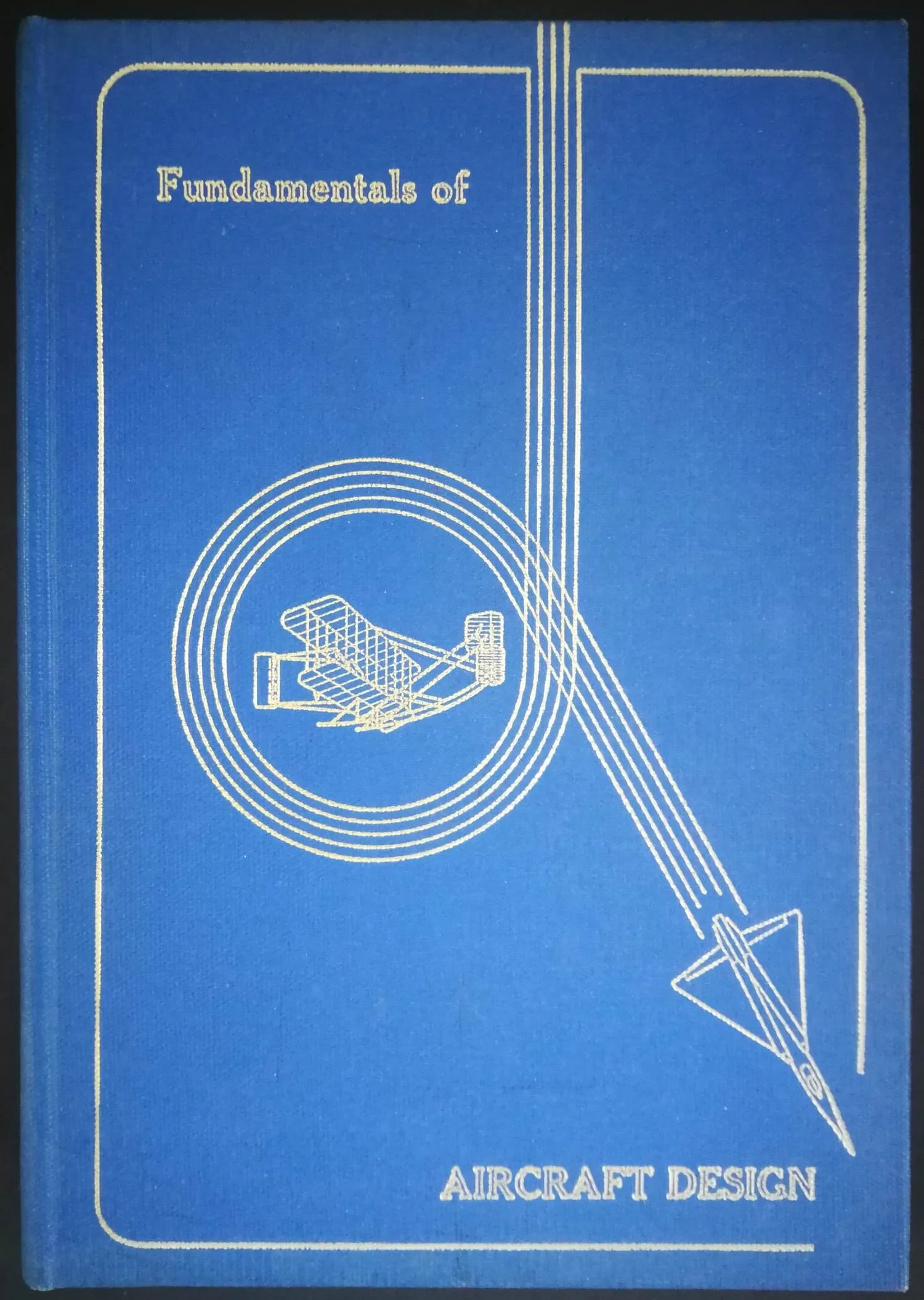 Лелалнд М. Николай. Основы проектирования самолётов (Fundamentals of aircraft design) (Дейтон, 1984). Дарственная надпись автора Ростиславу Аполлосовичу Белякову. — фото 1