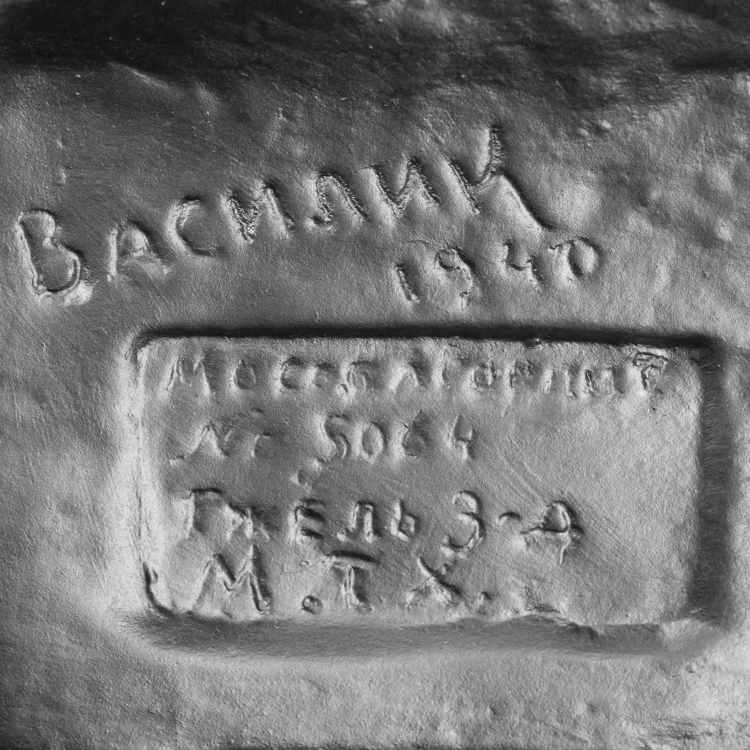 Скульптурный бюст «В.И. Ленин». СССР, Гжельский фарфоровый завод, автор формы Н. Василик, 1940 г. — фото 4