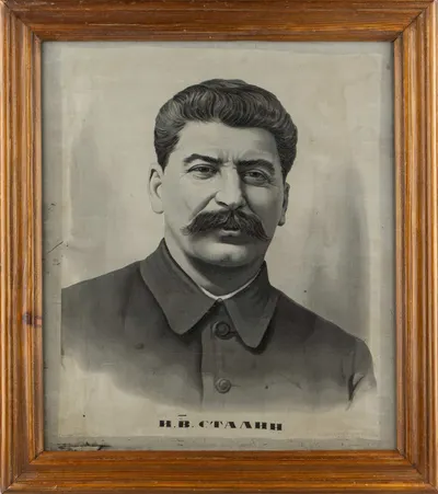 (1937) Вышивка "Портрет Сталина". СССР, г. Павловский Посад, Шелкоткацкая ф-ка им. Свердлова, художник В. Коренков, 1937 г.