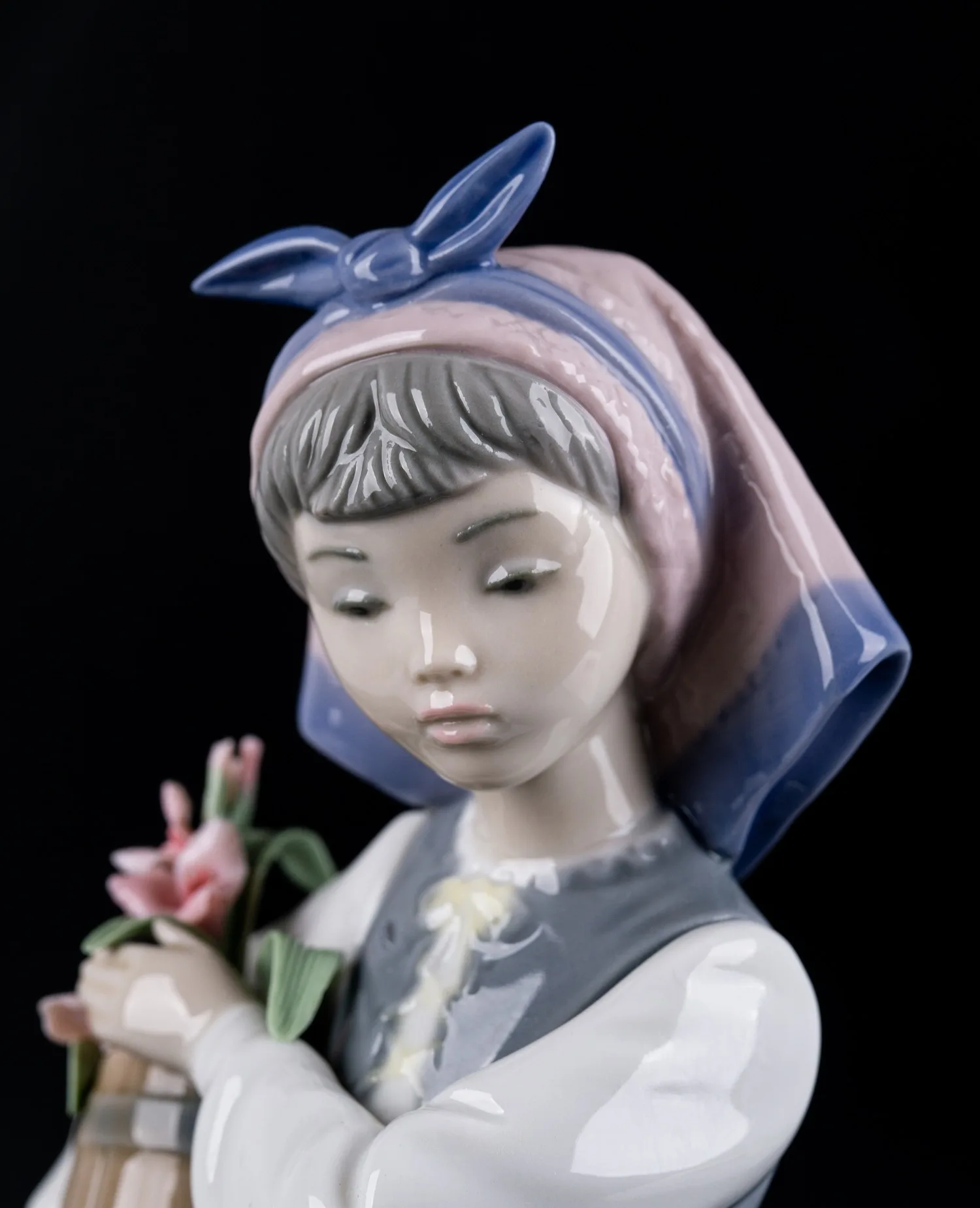 Статуэтка «Девочка с корзиной цветов». Испания, фирма Lladro, 1983. — фото 3