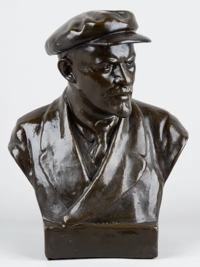 Бюст В.И. Ленина. СССР, Монументскульптура, скульптор Л. Волконский, 1937-38-е годы.