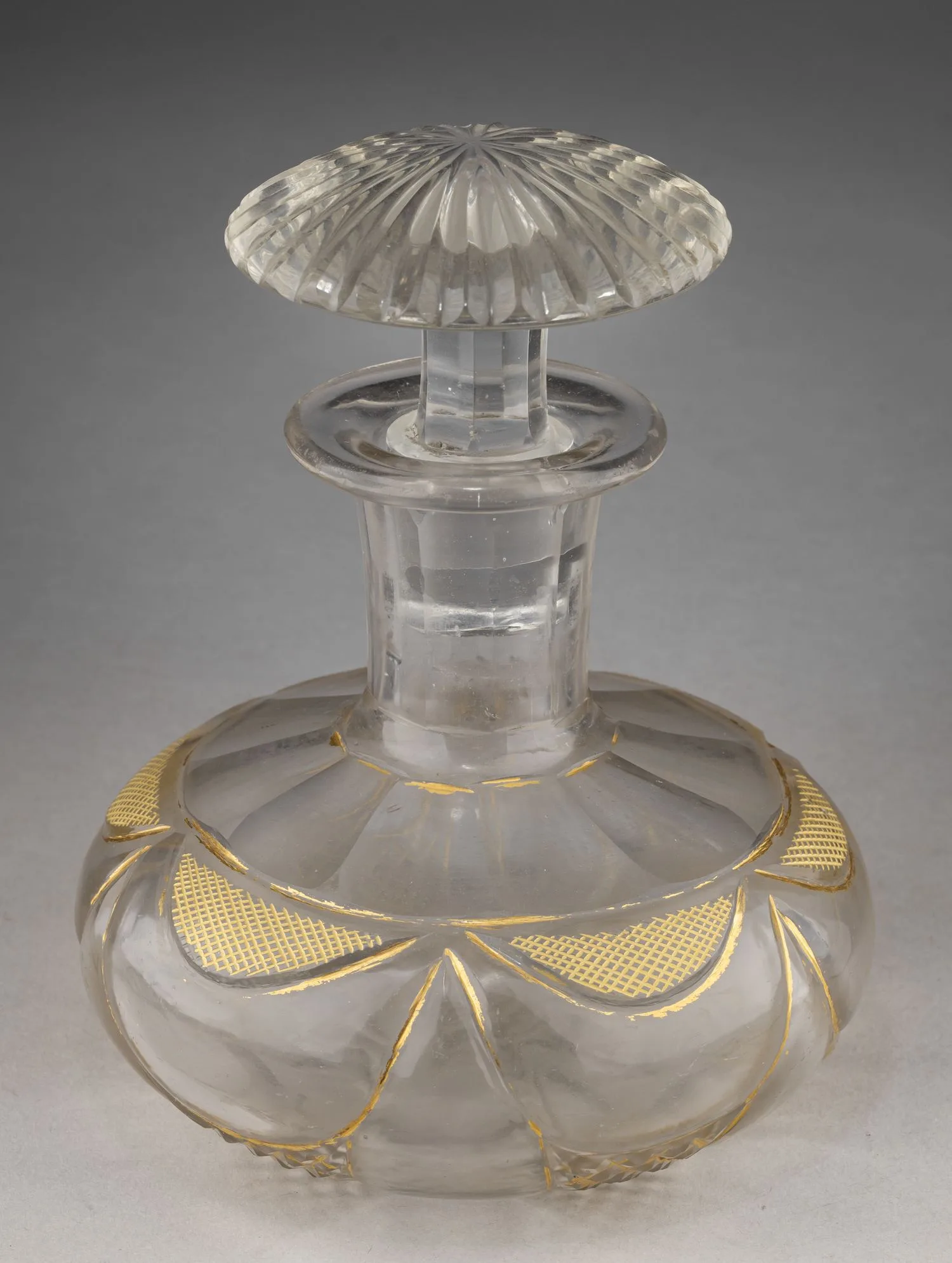 Флакон с золоченым орнаментом. Россия, 1830-е годы. — фото 3