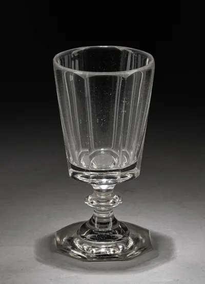 Бокал с широкими гранями. Россия, Мальцовские заводы, 1860-1870-е годы.
