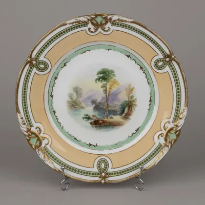 Тарелка с изображением пейзажа. Англия, 1883 год.