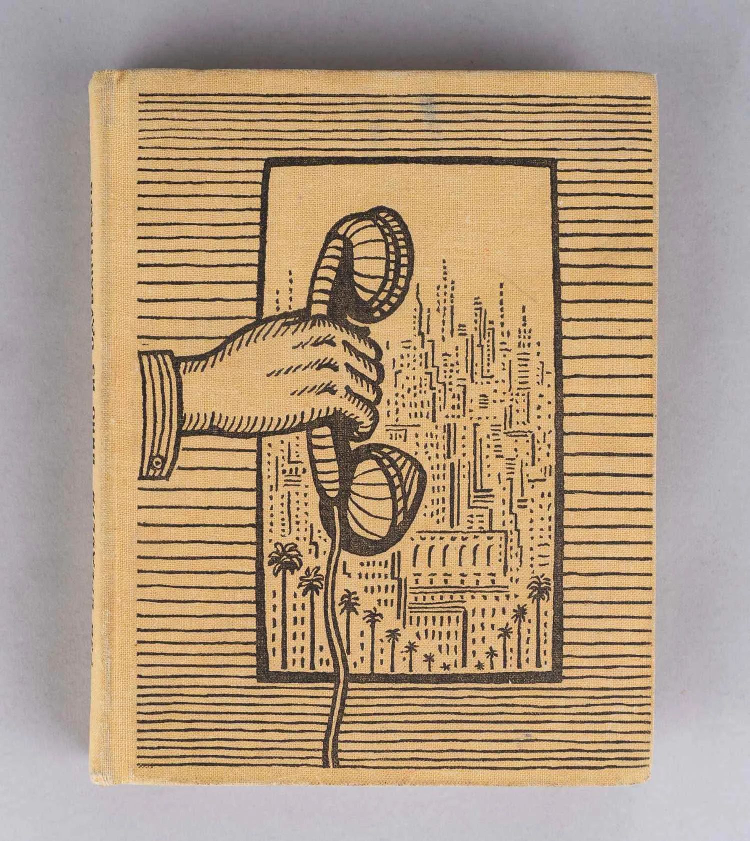 Брэдбери Р. Вино из одуванчиков (М., 1967). Первое издание на русском языке. — фото 1