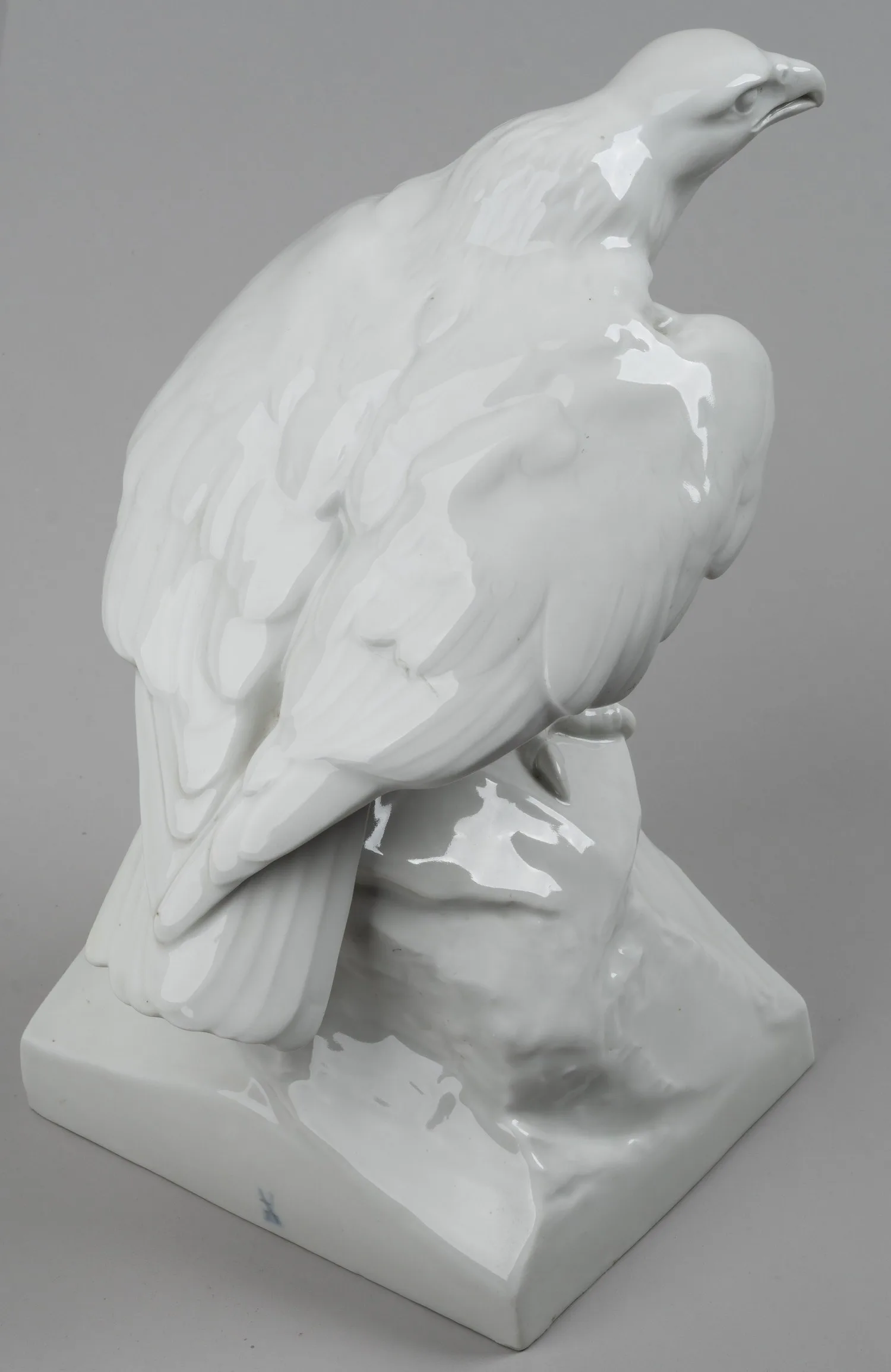 Статуэтка «Горный Орёл». Германия, мануфактура Meissen, 1940-е годы. — фото 3