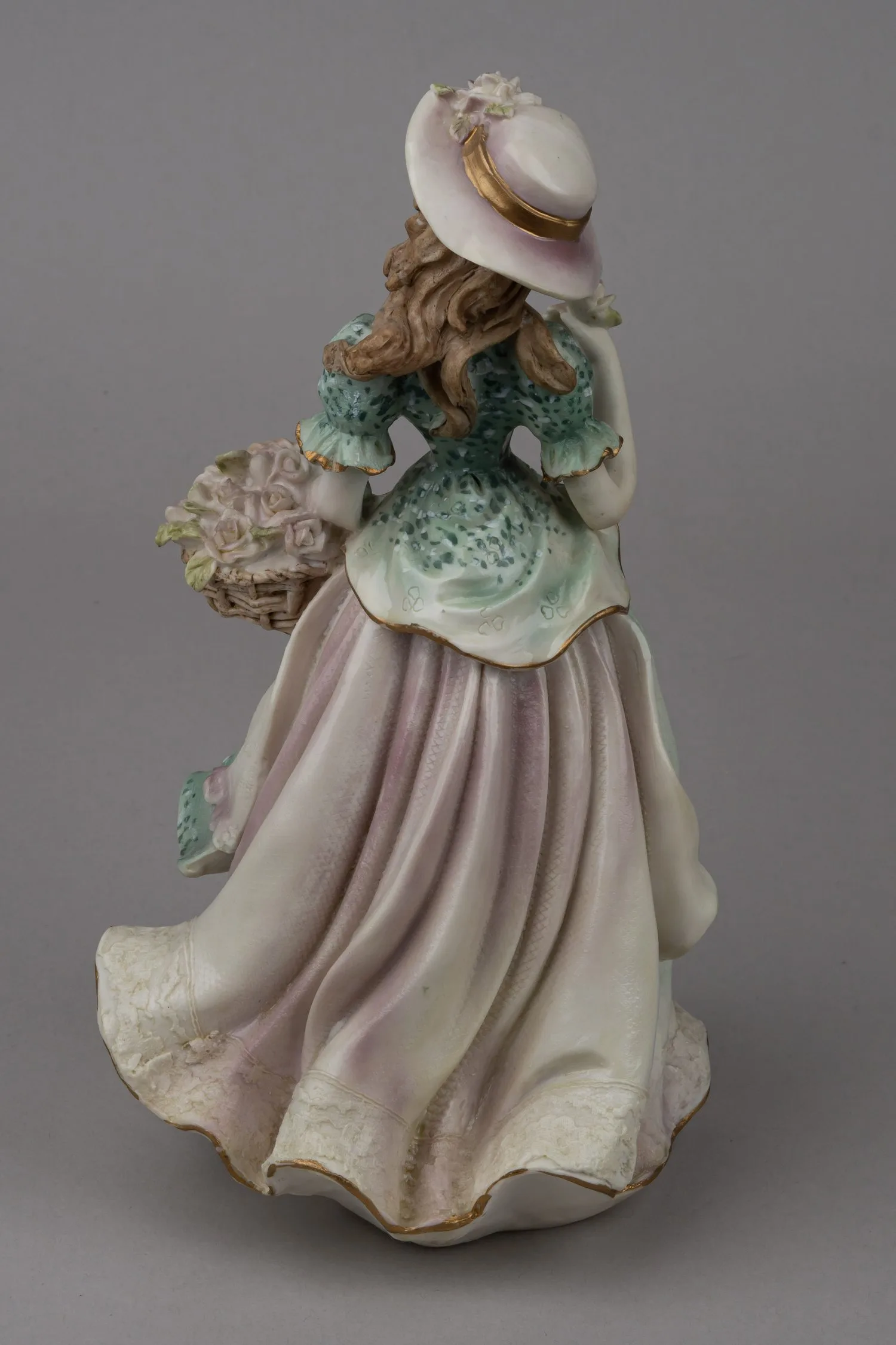 Кукла «Дама с розами, аллегория Весны». Великобритания, фирма Enesco, серия «New Wish Collection», 2006 г. — фото 2