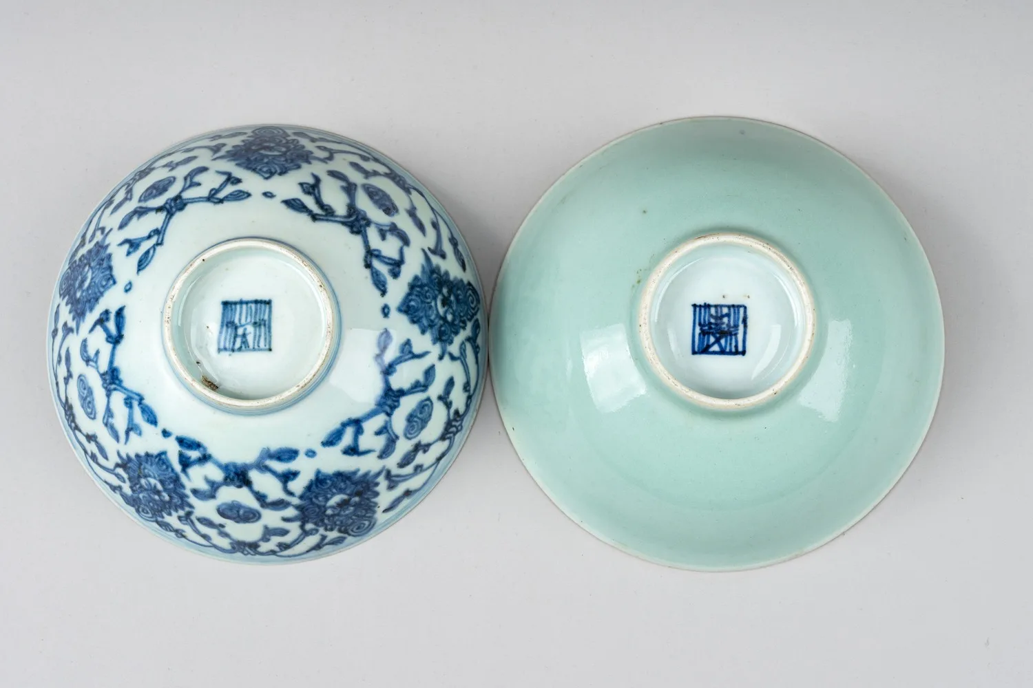 Четыре пиалы с национальными китайскими узорами. Китай, династия Цин, конец XIX - начало XX века. Период Канси. — фото 2