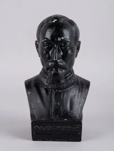 Скульптурный бюст Феликса Эдмундовича Дзержинского. СССР, вторая половина XX века.