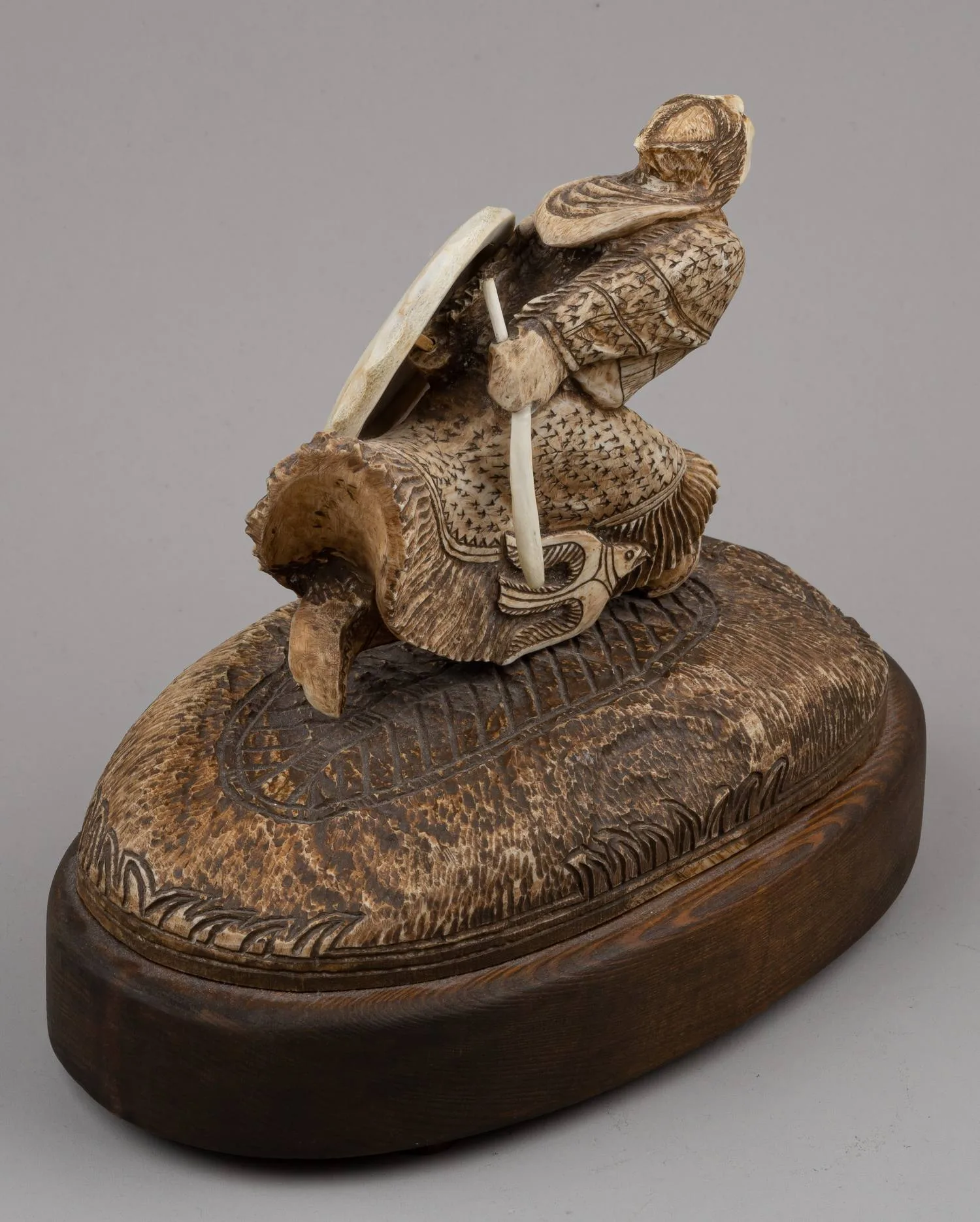 Скульптура «Якутский ойуун (шаман)». СССР, Якутия, 1980-е годы. — фото 3