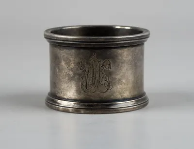 Салфетница с монограммой. Россия, конец XIX - начало ХХ века.