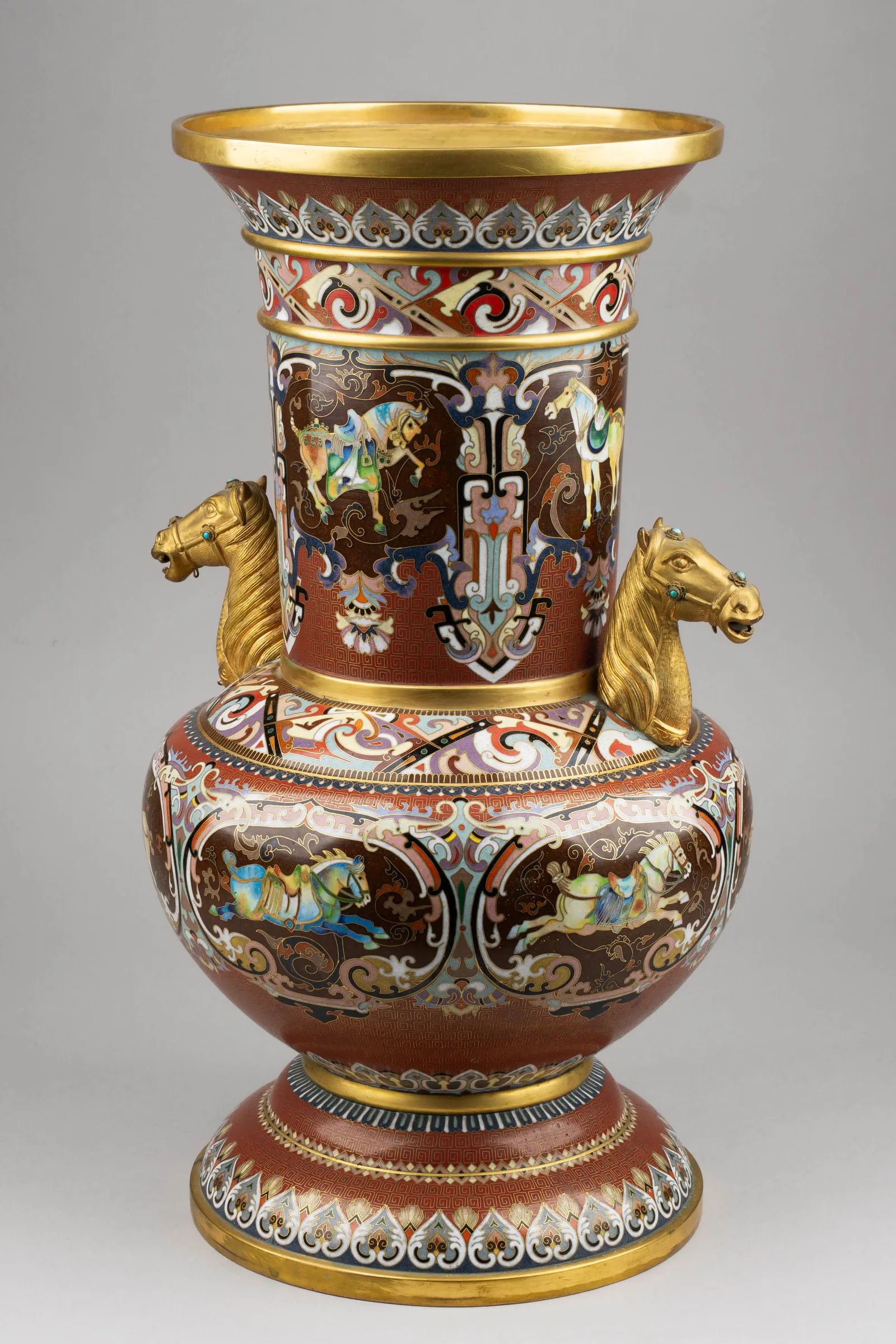 (Экспертиза) Ваза (46см) в технике клуазоне «Танские кони». Китай, 1920–1930-е годы. — фото 3