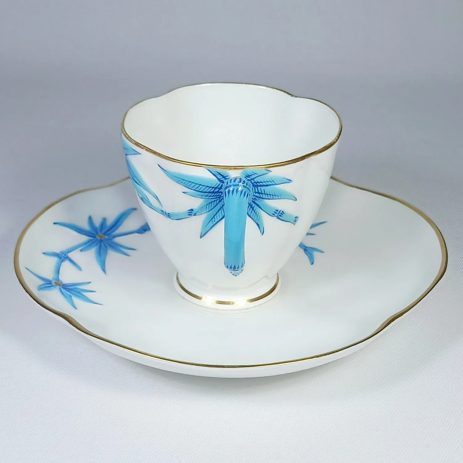 (Royal Worcester) Чайная пара с росписью в виде сказочного бирюзового бамбука. Англия, Royal Worcester, 1879. — фото 4