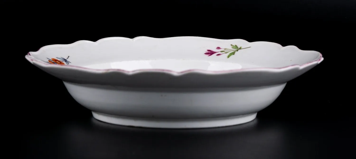 Тарелка с цветочной росписью. Германия, мануфактура Meissen, 1770-е – 1810-е годы. — фото 3