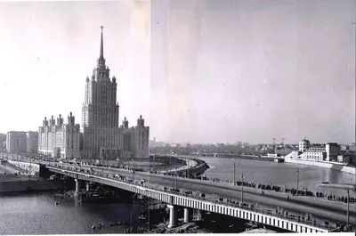 4 фотографии ""Московские высотки"". 1950-е годы.
