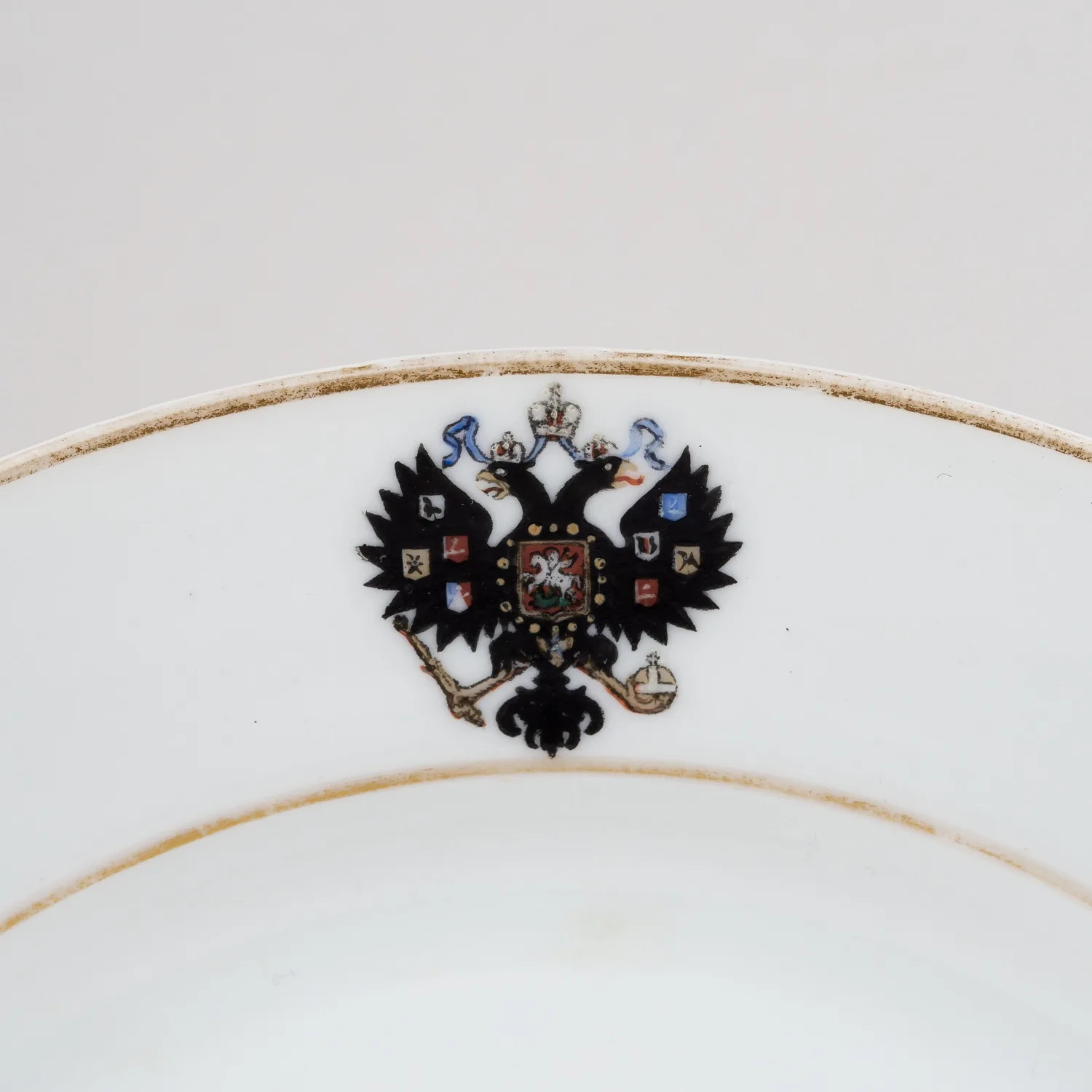Тарелка из Зимнедворского сервиза. Россия, Императорский фарфоровый завод, 1913 г. — фото 3