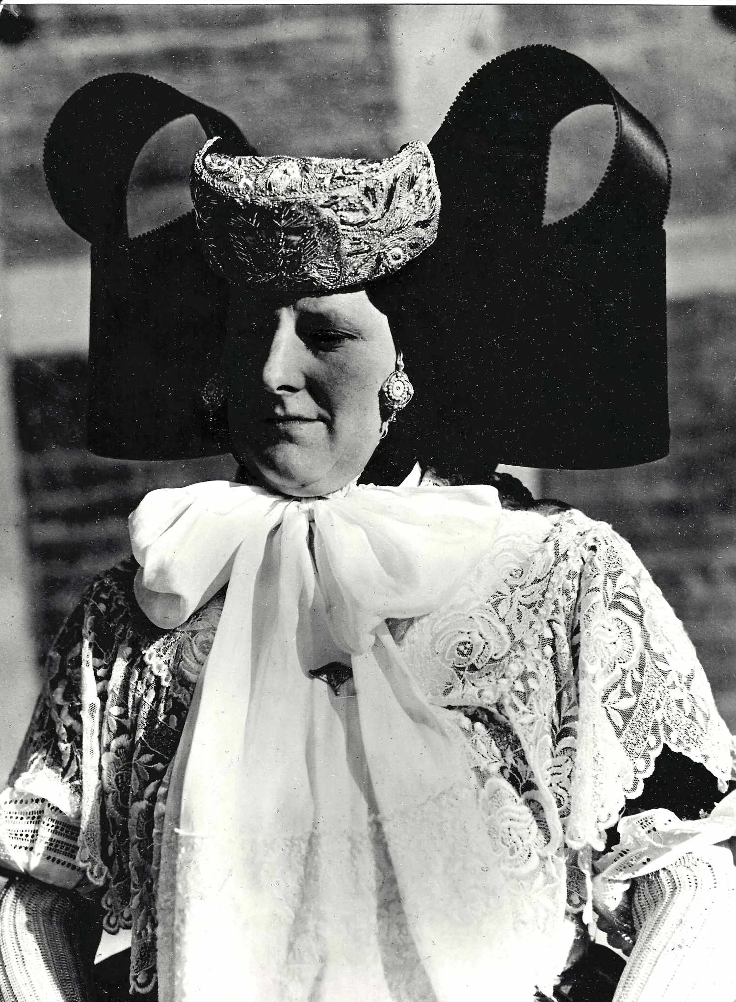 13 фотографий «Немецкие женщины в национальных костюмах». 1950-е годы. — фото 3