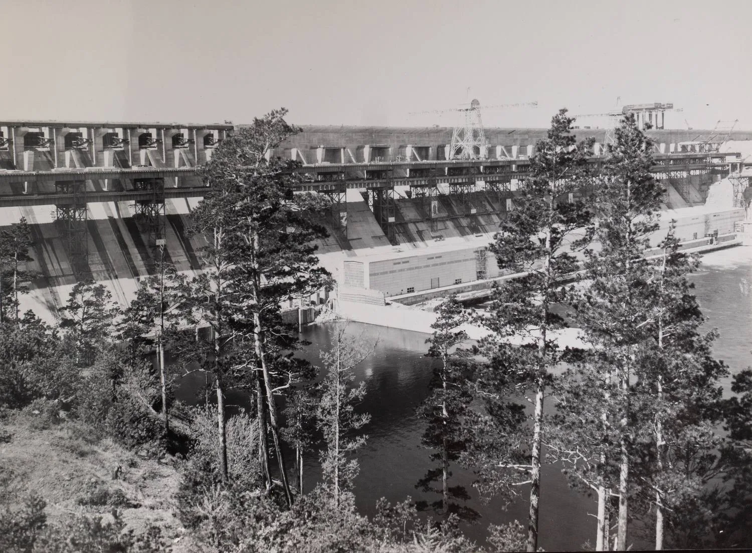 Альбом фотографий «Братская ГЭС». Вторая половина 1960-х годов. — фото 4